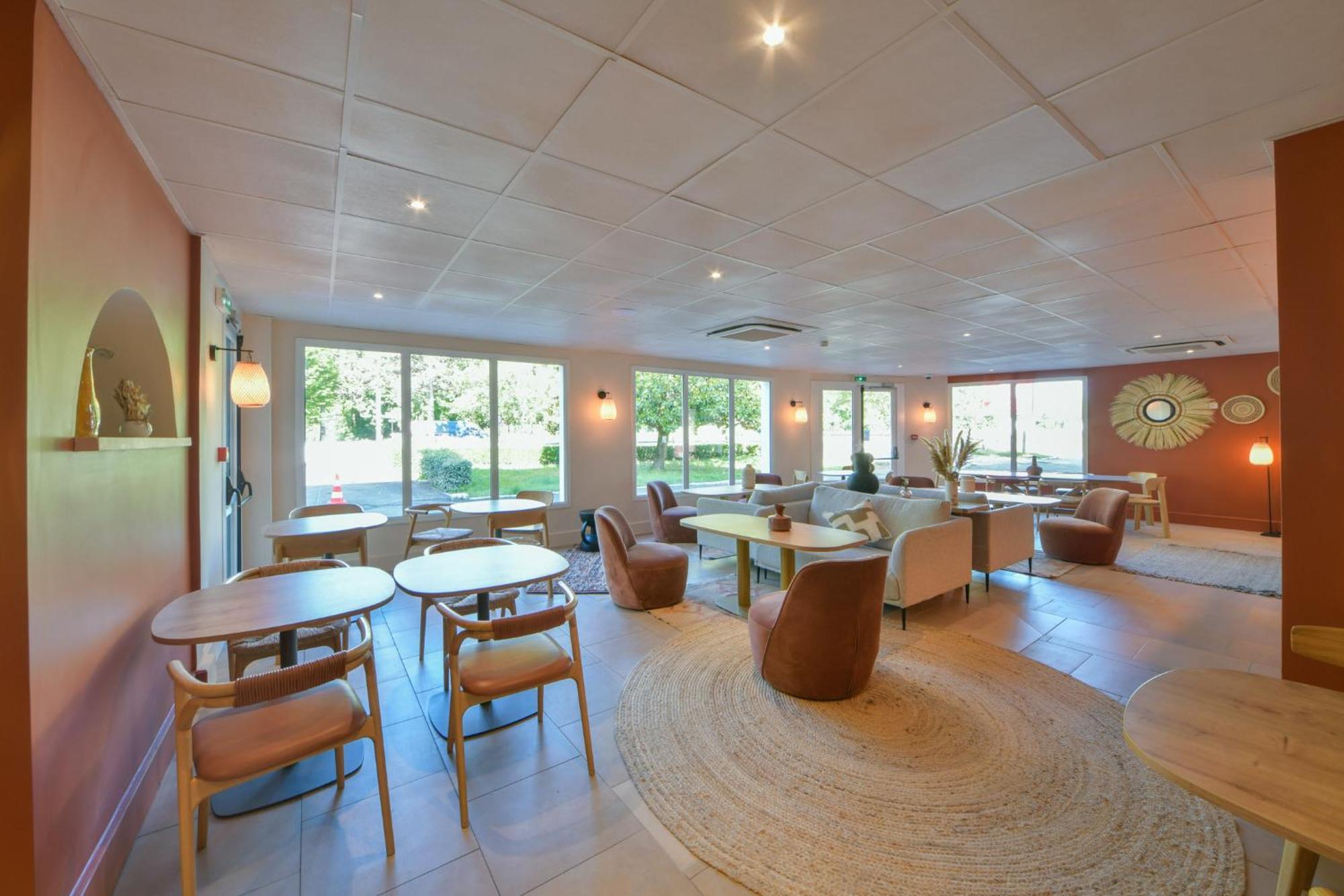 Bhoma Bourges - Hotel & Restaurant Exterior photo
