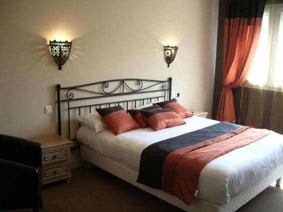 Bhoma Bourges - Hotel & Restaurant Room photo